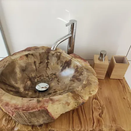 Stressfree Charm House 4* אודסש